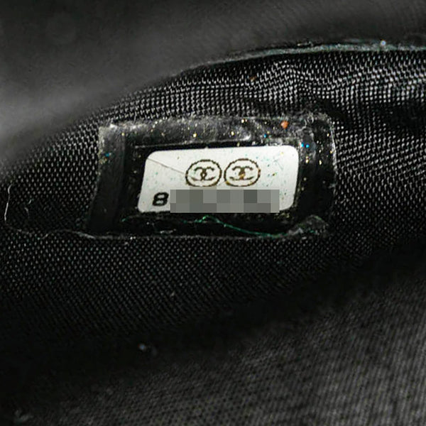 シャネル ココマーク 二つ折り財布 ブラック キャビアスキン レディース CHANEL 【中古】