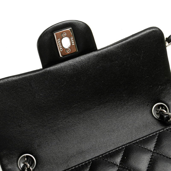 シャネル ココマーク ミニマトラッセ20 チェーン ショルダーバッグ ブラック ラムスキン レディース CHANEL 【中古】