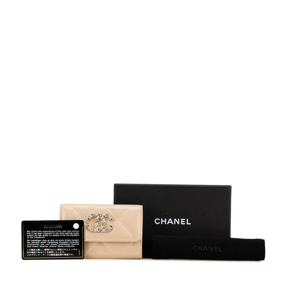 シャネル マトラッセ シャネル19 カードケース ベージュ ラムスキン レディース CHANEL 【中古】