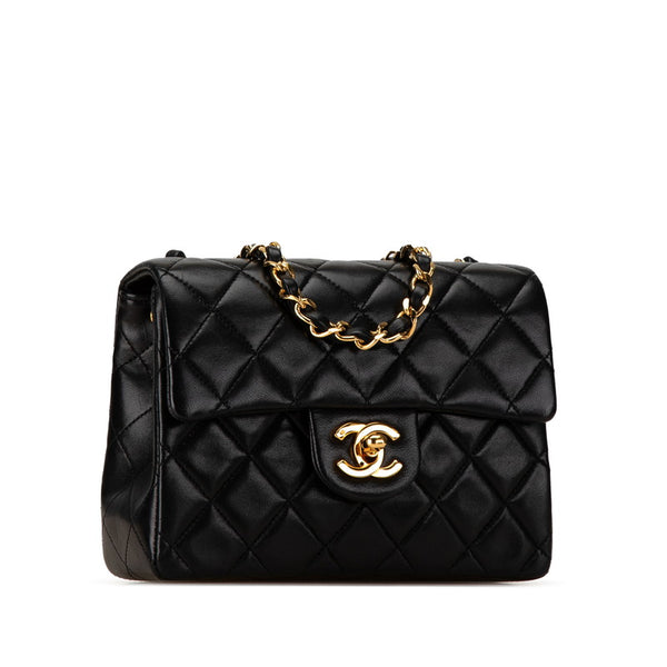 シャネル マトラッセ ココマーク 斜め掛け チェーン ショルダーバッグ ブラック ラムスキン レディース CHANEL 【中古】