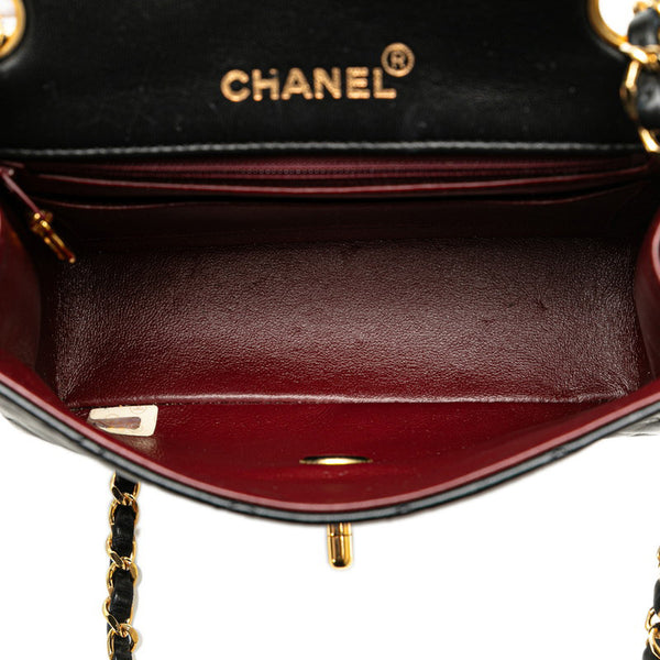 シャネル マトラッセ ココマーク 斜め掛け チェーン ショルダーバッグ ブラック ラムスキン レディース CHANEL 【中古】