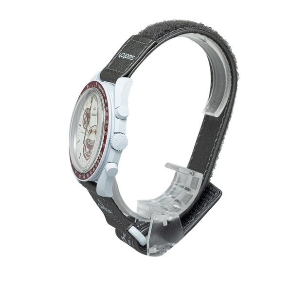 オメガ ×スウォッチ バイオセラミック ムーンスウォッチ MISSION TO PLUTO 腕時計 SO33M101 クオーツ ホワイト文字盤 セラミック ナイロン メンズ OMEGA 【中古】