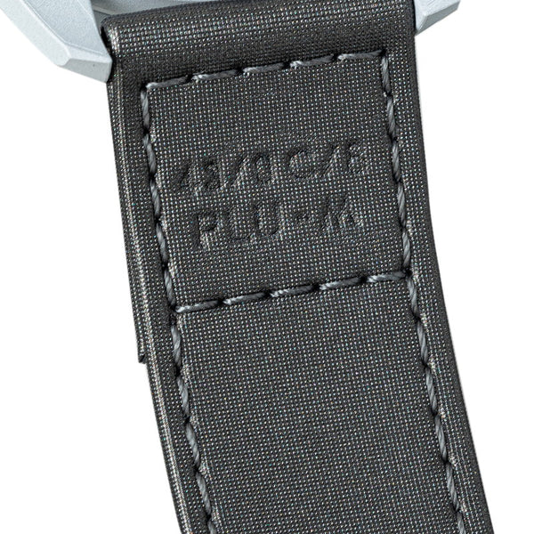 オメガ ×スウォッチ バイオセラミック ムーンスウォッチ MISSION TO PLUTO 腕時計 SO33M101 クオーツ ホワイト文字盤 セラミック ナイロン メンズ OMEGA 【中古】