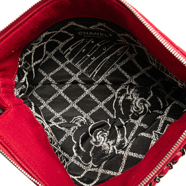 シャネル マトラッセ ココマーク ショルダーバッグ レッド コットン レディース CHANEL 【中古】