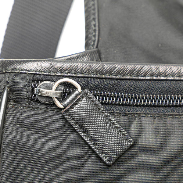 プラダ ロゴ ショルダーバッグ V167 ブラック ナイロン レディース PRADA 【中古】