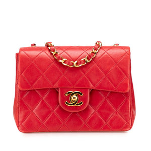 シャネル マトラッセ 17 ココマーク チェーン ショルダーバッグ レッド ラムスキン レディース CHANEL 【中古】