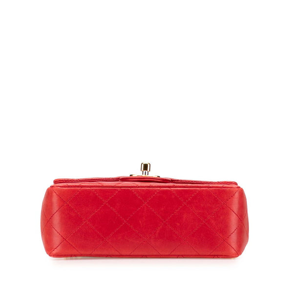 シャネル マトラッセ 17 ココマーク チェーン ショルダーバッグ レッド ラムスキン レディース CHANEL 【中古】