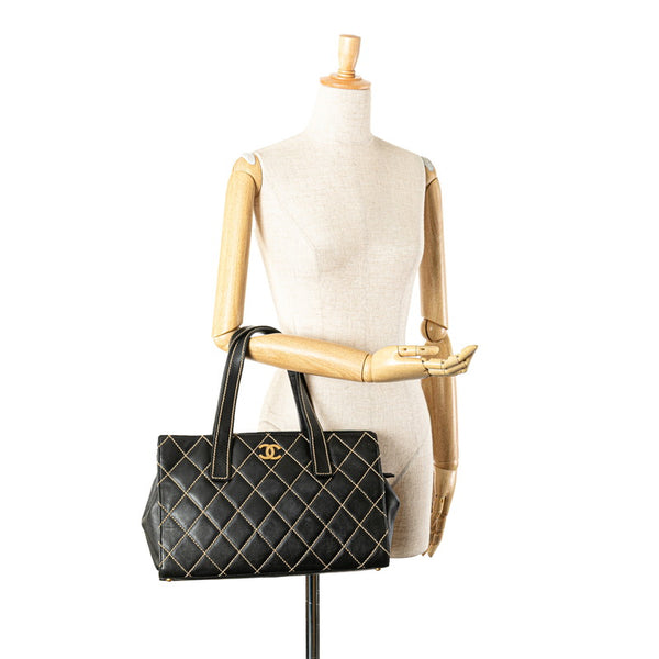 シャネル ココマーク ワイルドステッチ トートバッグ ブラック ラムスキン レディース CHANEL 【中古】