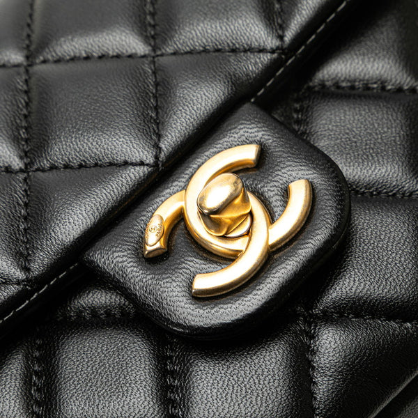 シャネル マトラッセ ココマーク ハート チェーン ショルダーバッグ ブラック ラムスキン レディース CHANEL 【中古】
