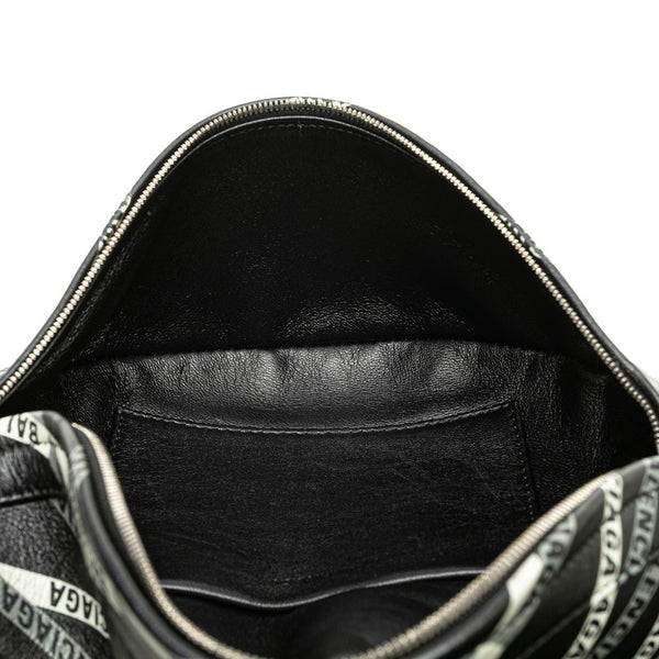 バレンシアガ スーベニア ウエストバッグ ボディバッグ 518163 ブラック グリーン レザー レディース BALENCIAGA 【中古】