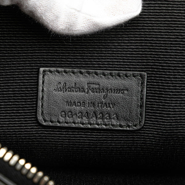 サルヴァトーレフェラガモ ガンチーニ クラッチバッグ GG-24 A233 ブラック ワインレッド バイカラー レザー レディース Salvatore Ferragamo 【中古】