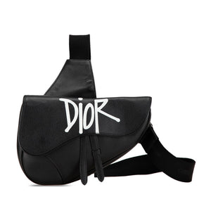 ディオール × ステューシー ロゴ サドルバッグ ボディバッグ ブラック カーフレザー メンズ Dior 【中古】
