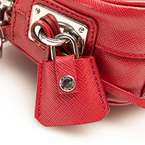 プラダ バックル 斜め掛け ショルダーバッグ  レッド サフィアーノレザー レディース PRADA 【中古】