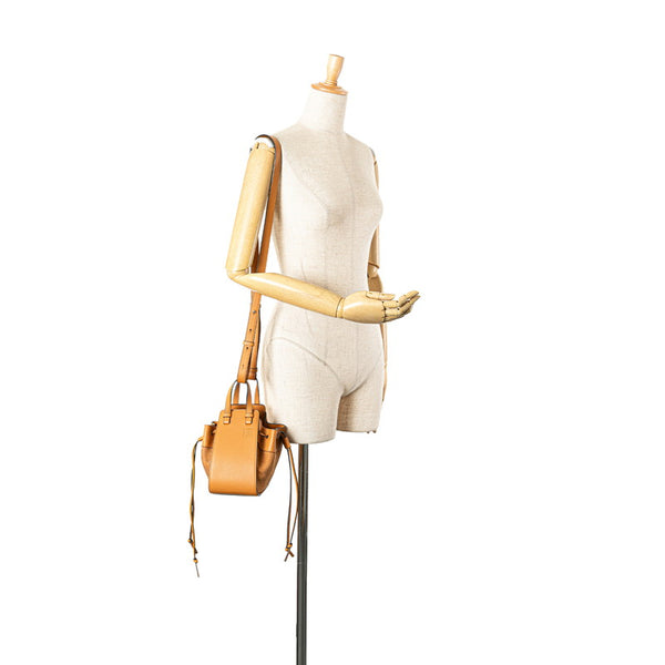ロエベ ハンモック ドローストリングバッグ ミニ ハンドバッグ ショルダーバッグ 2WAY ブラウン レザー レディース LOEWE 【中古】
