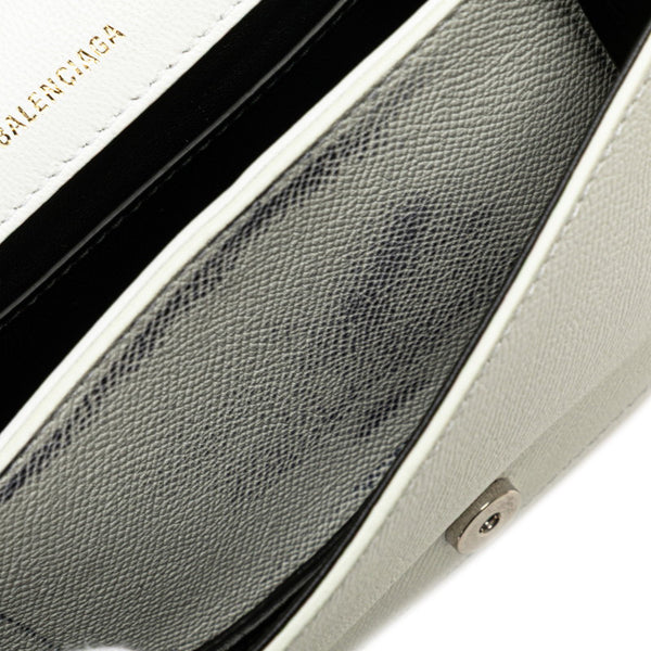 バレンシアガ ヴィル デイバッグ ショルダーバッグ 550639 ホワイト レザー レディース BALENCIAGA 【中古】