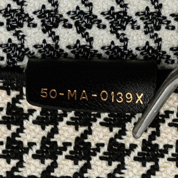 ディオール ハウンドトゥース エンブロイダリー ブックトート ラージ トートバッグ ブラック ホワイト キャンバス レディース Dior 【中古】