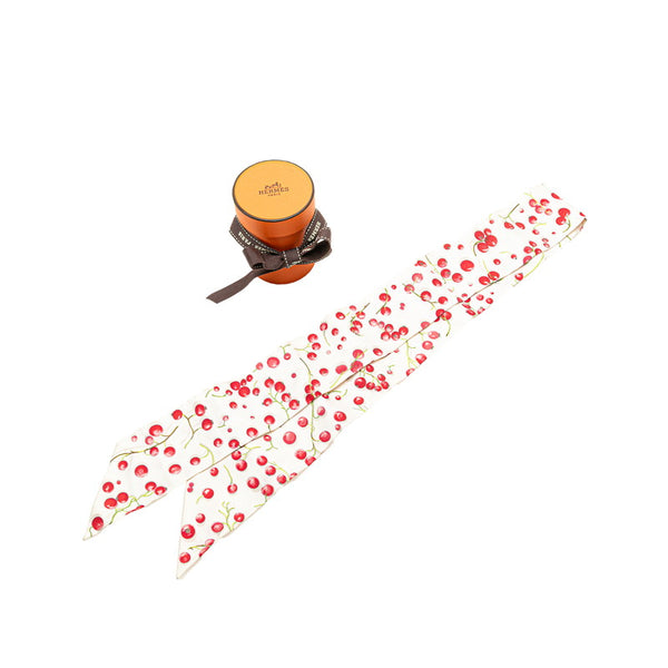 エルメス ツイリー Red berries 赤い果実 レッドベリー スカーフ ホワイト レッド マルチカラー シルク レディース HERMES 【中古】