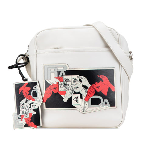 プラダ 三角ロゴプレート コミック プリント 斜め掛け ショルダーバッグ ホワイト レザー レディース PRADA 【中古】