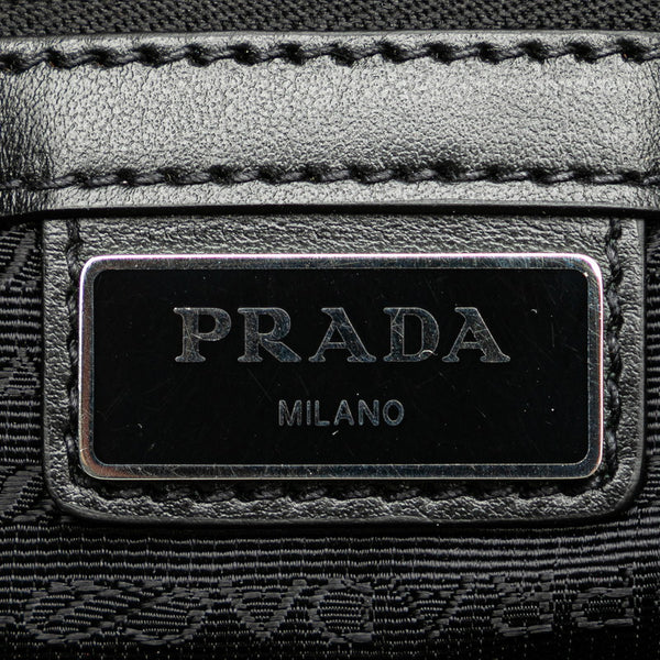 プラダ 三角ロゴプレート コミック プリント 斜め掛け ショルダーバッグ ホワイト レザー レディース PRADA 【中古】