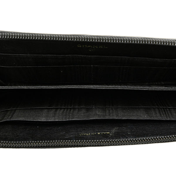 シャネル ココマーク ラウンドファスナー 長財布 ブラック キャビアスキン レディース CHANEL 【中古】