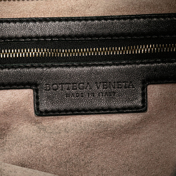 ボッテガヴェネタ イントレチャート 斜め掛け ショルダーバッグ ブラック レザー レディース BOTTEGAVENETA 【中古】