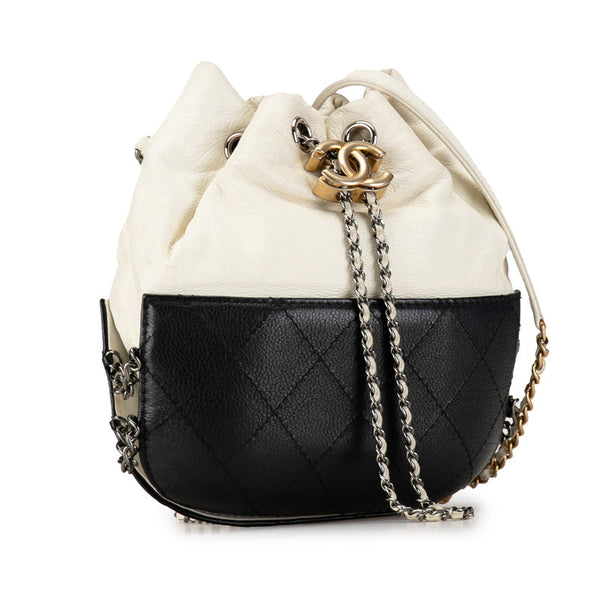 シャネル ココマーク ガブリエルドゥ シャネル パースバッグ 巾着 ショルダーバッグ A98787 ブラック ホワイト レザー レディース CHANEL 【中古】