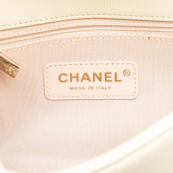 シャネル マトラッセ ココマーク スタッズ チェーン ショルダーバッグ ホワイト キャビアスキン レディース CHANEL 【中古】