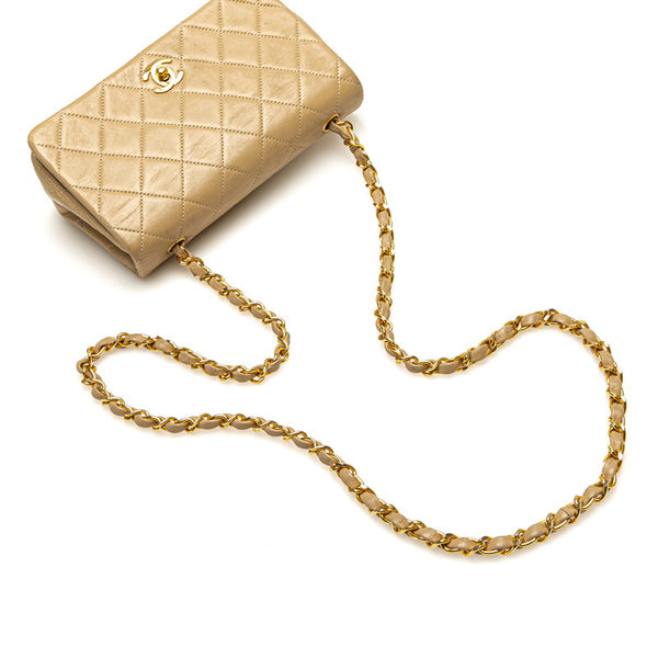 シャネル ココマーク マトラッセ フルフラップ チェーン ショルダーバッグ  ベージュ ラムスキン レディース CHANEL 【中古】