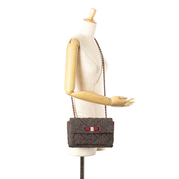 サルヴァトーレフェラガモ ヴァラリボン 斜め掛け チェーン ショルダーバッグ ブラック ボルドー グレー ツイード レザー レディース Salvatore Ferragamo 【中古】