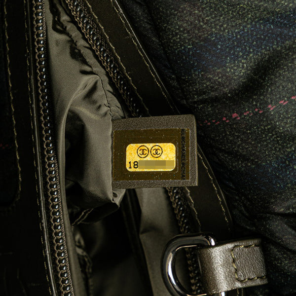 シャネル コココクーン チェック ハンドバッグ トートバッグ カーキグリーン ナイロン レザー レディース CHANEL 【中古】