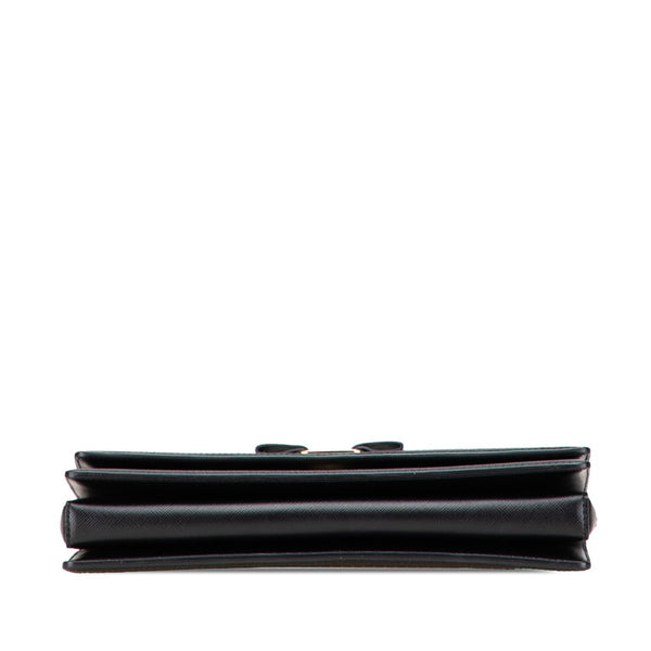 サルヴァトーレフェラガモ ヴァラ リボン ストライプ チェーン ショルダーバッグ ブラック ゴールド PVC レディース Salvatore Ferragamo 【中古】