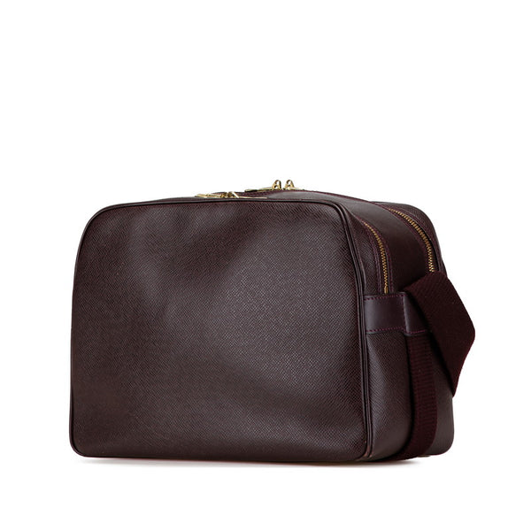 ルイ ヴィトン タイガ リポーターPM 斜め掛け ショルダーバッグ M30156 アカジュー ワインレッド レザー レディース LOUIS VUITTON 【中古】