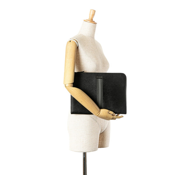 プラダ クラッチバッグ ブラック サフィアーノレザー レディース PRADA 【中古】