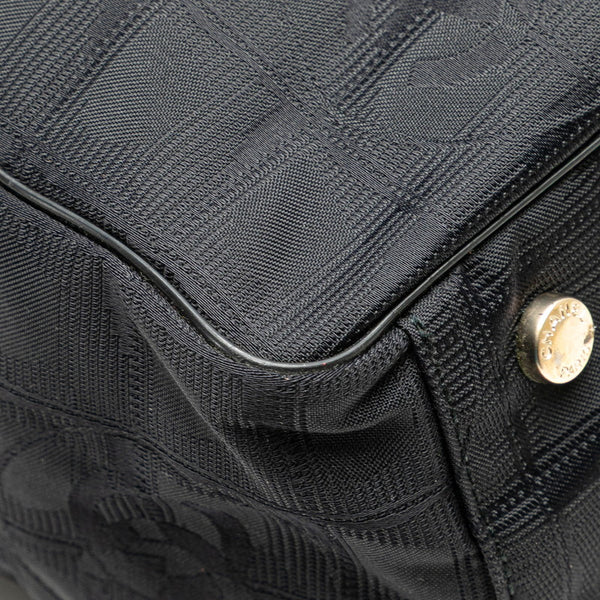 シャネル ニュートラベルライン トートGM ハンドバッグ トートバッグ ブラック ナイロン レザー レディース CHANEL 【中古】