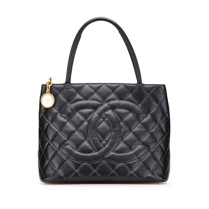 シャネル マトラッセ 復刻トート ココマーク トートバッグ ブラック キャビアスキン レディース CHANEL 【中古】