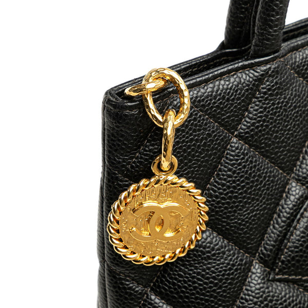 シャネル マトラッセ 復刻トート ココマーク トートバッグ ブラック キャビアスキン レディース CHANEL 【中古】