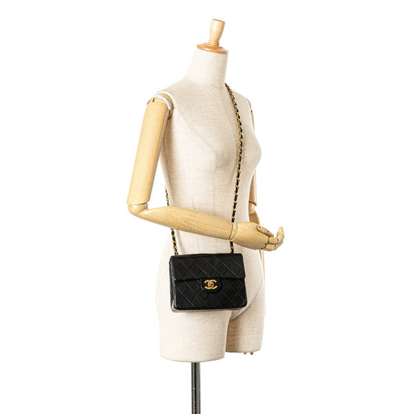 シャネル ミニマトラッセ ココマーク チェーン ショルダーバッグ ブラック ラムスキン レディース CHANEL 【中古】