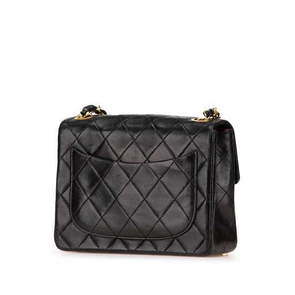 シャネル ミニマトラッセ ココマーク チェーン ショルダーバッグ ブラック ラムスキン レディース CHANEL 【中古】
