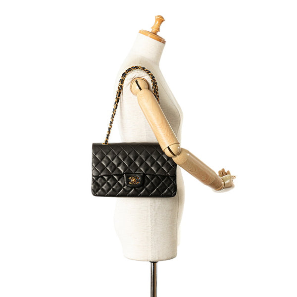 シャネル マトラッセ25 ココマーク ダブルフラップ チェーン ショルダーバッグ ブラック ラムスキン レディース CHANEL 【中古】