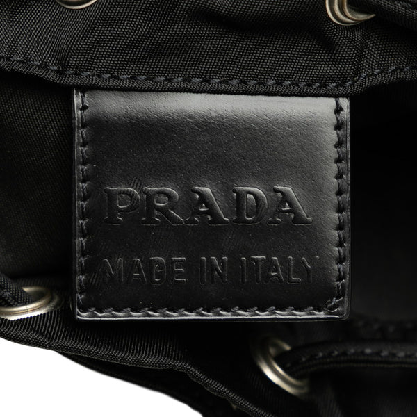 プラダ 三角ロゴプレート 巾着バッグ ポーチ ブラック ナイロン レザー レディース PRADA 【中古】