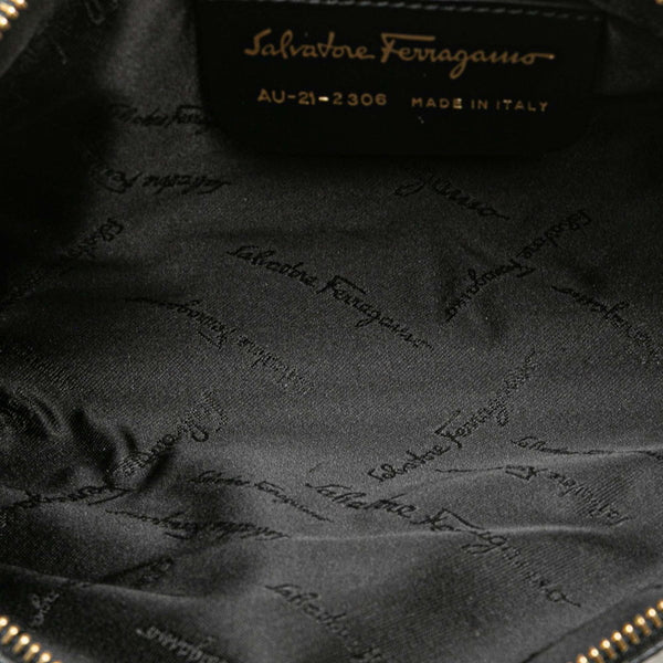 サルヴァトーレフェラガモ ガンチーニ ワンショルダーバッグ ポーチ AU-21-2036 ブラック レザー レディース Salvatore Ferragamo 【中古】