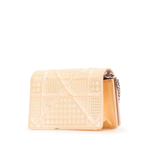 ディオール ディオラマ ミニチェーンショルダーバッグ ベージュ パテントレザー レディース Dior 【中古】