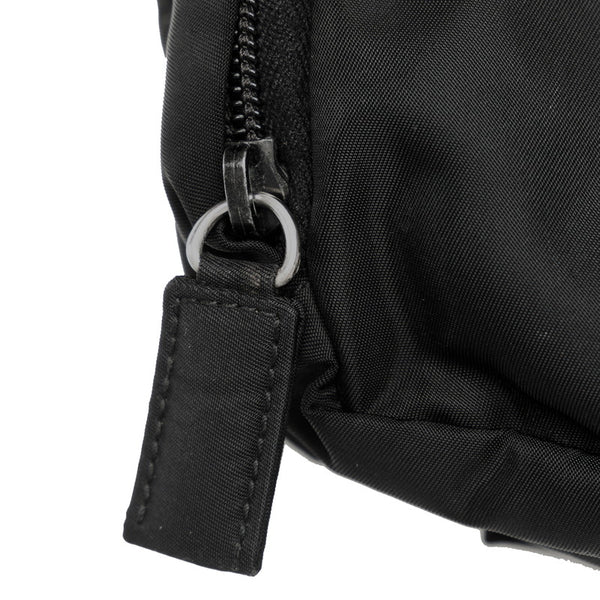 プラダ 三角ロゴプレート リュック バックパック ブラック ナイロン レディース PRADA 【中古】