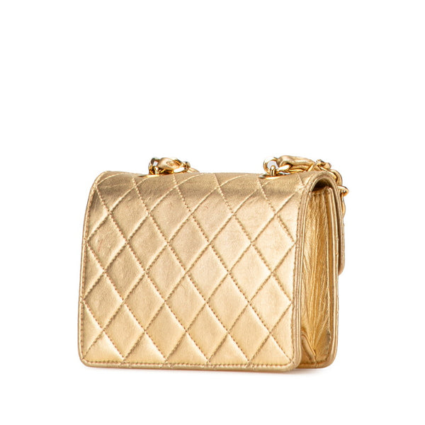 シャネル ミニマトラッセ ココマーク チェーン ショルダーバッグ ゴールド ラムスキン レディース CHANEL 【中古】