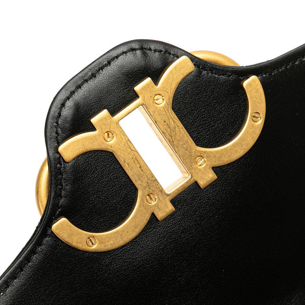 サルヴァトーレフェラガモ ガンチーニ チェーン ショルダーバッグ ブラック レザー レディース Salvatore Ferragamo 【中古】