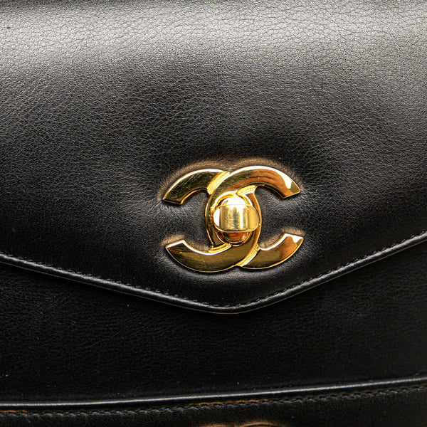 シャネル トリプルココマーク ショルダーバッグ ウエストバッグ 80/32 ブラック レザー レディース CHANEL 【中古】