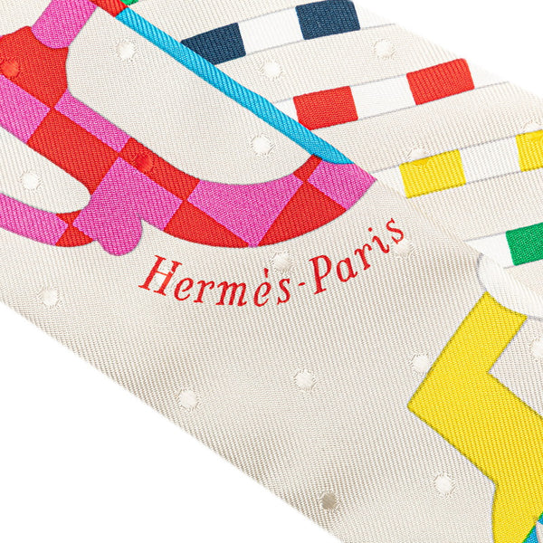 エルメス ツイリー Bouclerie moderne モダンなバックル スカーフ ライトグレー ブルー マルチカラー シルク レディース HERMES 【中古】