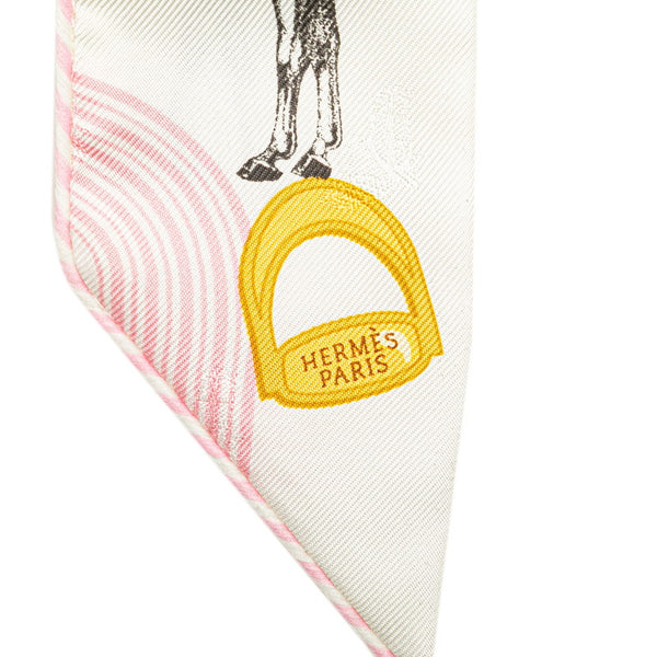 エルメス ツイリー Garde Robe Pop スカーフ ホワイト マルチカラー シルク レディース HERMES 【中古】