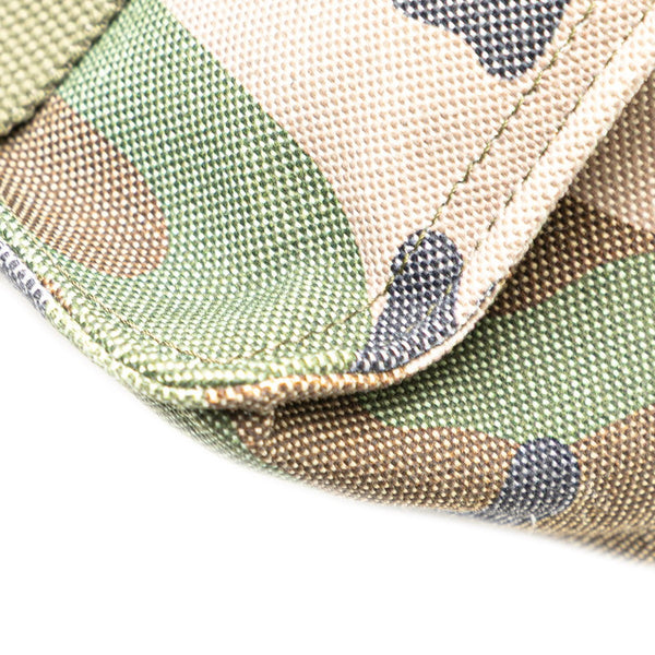 ヴァレンティノ 迷彩 カモフラージュ モチーフ リュック バックパック グリーン キャンバス レザー レディース VALENTINO 【中古】