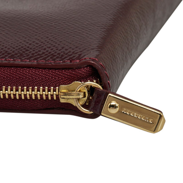 バーバリー ラウンドファスナー 長財布 ワインレッド エナメル レディース BURBERRY 【中古】